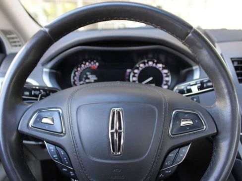 Used 2020 Lincoln MKZ Reserve w/ Monochromatic Package image 20