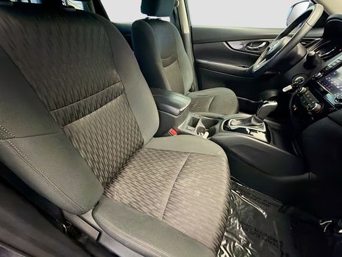 Used 2020 Nissan Rogue S w/ Special Edition Package image 15