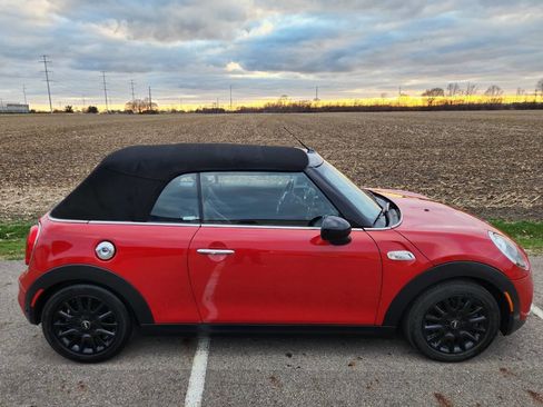 Used 2017 MINI Cooper S image 15