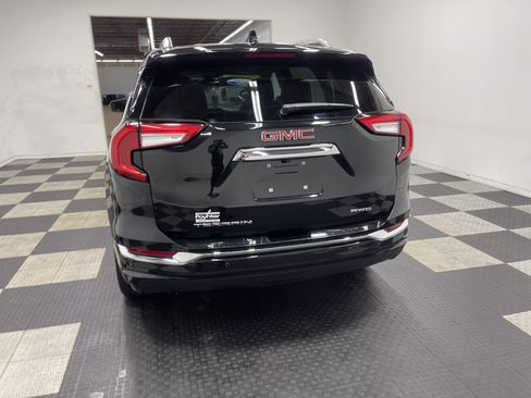 Used 2023 GMC Terrain Denali w/ Black Diamond Edition AWD/4WD image 3