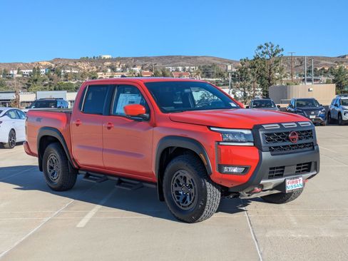 New 2026 Nissan Frontier PRO-4X w/ Pro-4x Convenience Package image 3