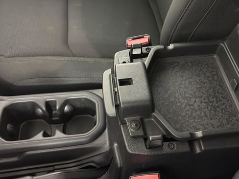Used 2023 Jeep Wrangler Unlimited w/ Cold Weather Group AWD/4WD image 43