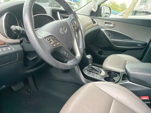Used 2019 Hyundai Santa Fe XL SE w/ SE Premium Package 02 FWD image 11