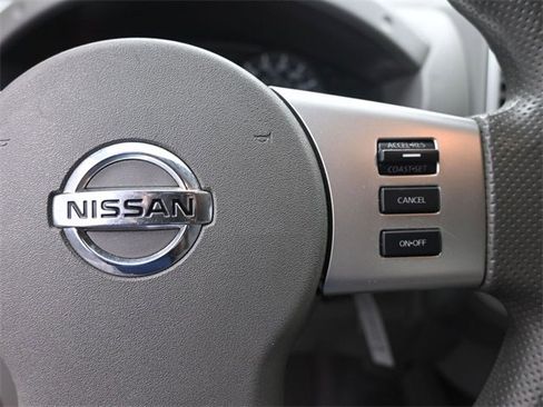 Used 2019 Nissan Frontier SV image 14