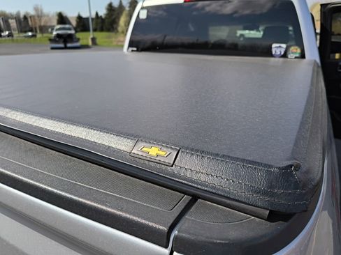 Used 2018 Chevrolet Silverado 1500 LT w/ All Star Edition AWD/4WD image 32