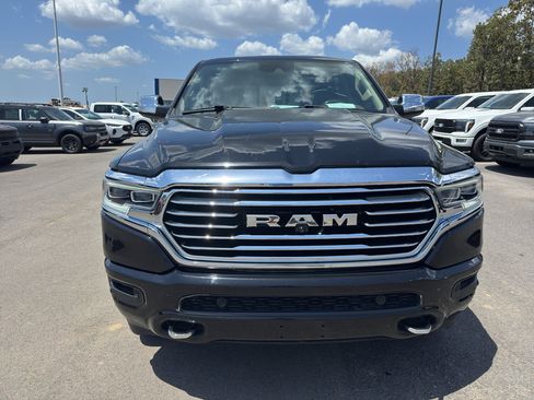 Used 2021 RAM 1500 Limited AWD/4WD image 2