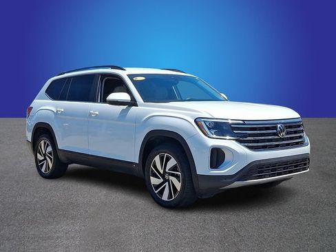 Used 2025 Volkswagen Atlas SE AWD/4WD image 3