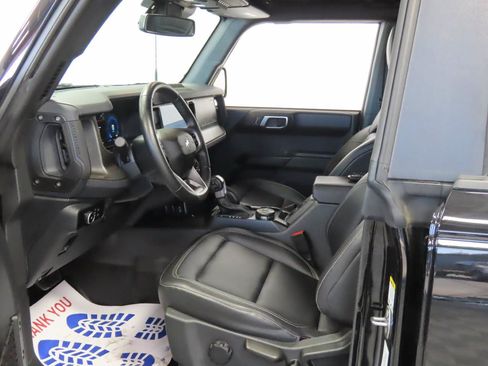 Used 2025 Ford Bronco Badlands AWD/4WD image 15