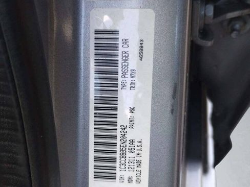 Used 2014 Chrysler 200 Touring FWD image 33