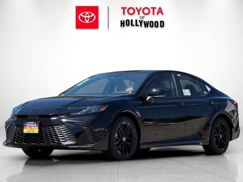 New 2026 Toyota Camry SE FWD image 7