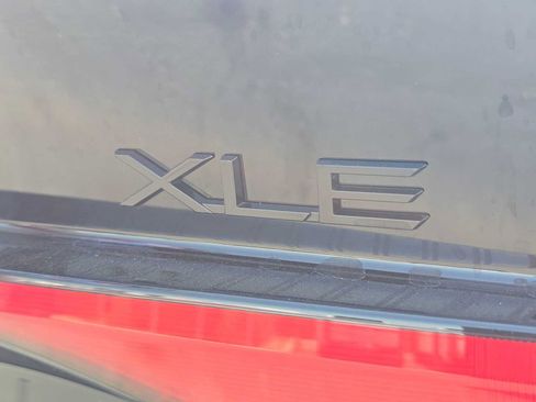 Certified 2026 Toyota Prius XLE FWD image 14