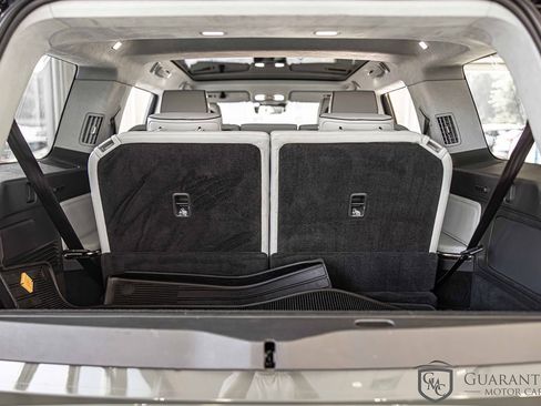 Used 2023 Rivian R1S Launch Edition image 18