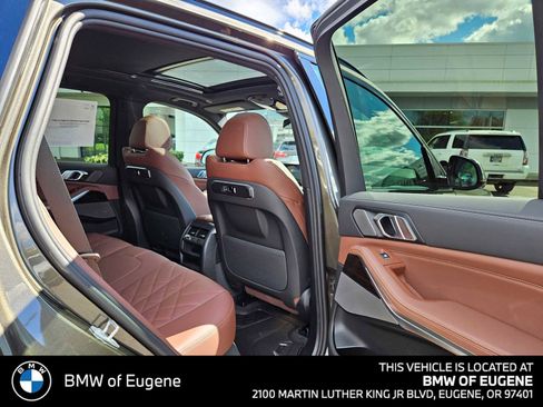 New 2026 BMW X5 xDrive40i w/ M Sport Package AWD/4WD image 14