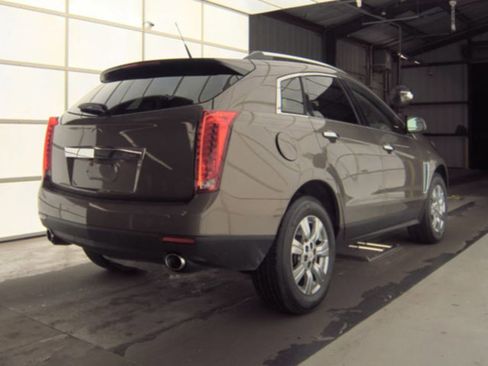 Used 2014 Cadillac SRX Luxury image 3
