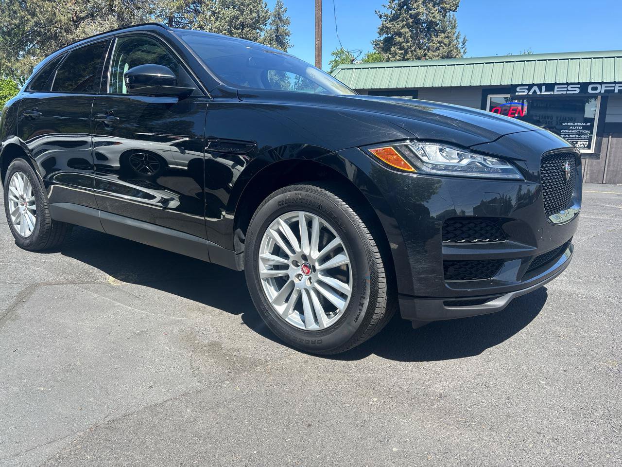 Used 2017 Jaguar F-PACE Prestige AWD/4WD image 7
