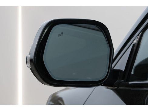 Used 2024 VinFast VF 9 Plus AWD/4WD image 7
