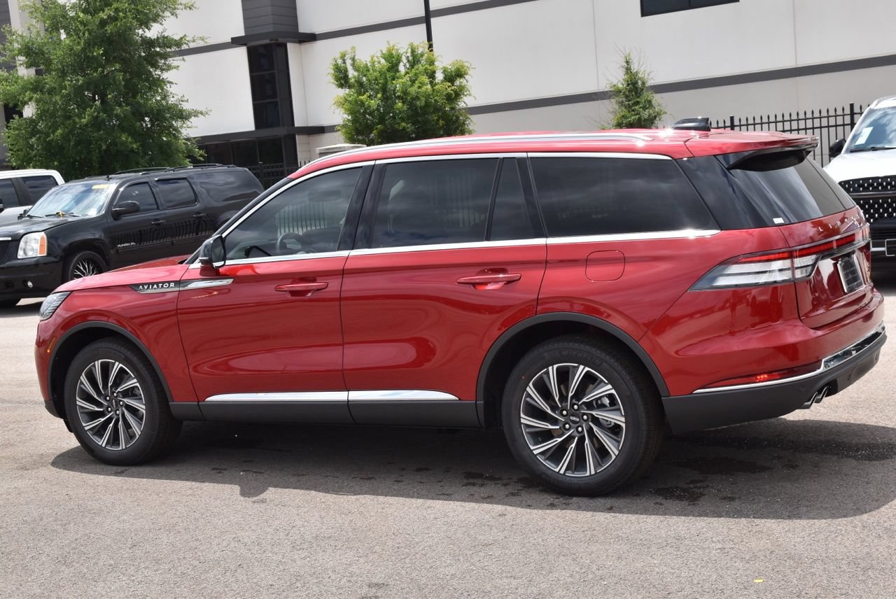 New 2026 Lincoln Aviator AWD image 10