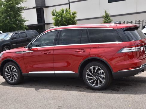 New 2026 Lincoln Aviator AWD image 10
