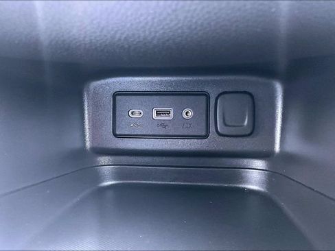 Used 2024 Chevrolet Equinox LT AWD/4WD image 23