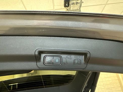 Used 2023 Ford Explorer XLT w/ Equipment Group 202A AWD/4WD image 30