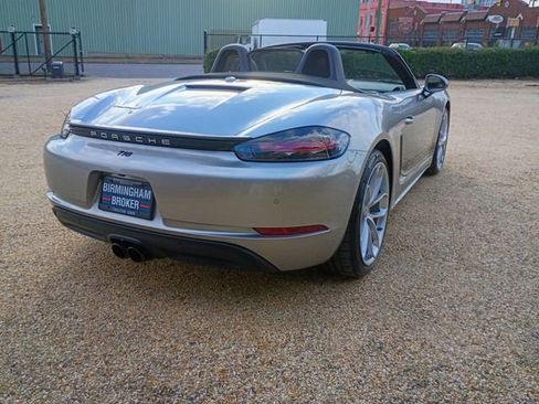 Used 2024 Porsche 718 Boxster image 12
