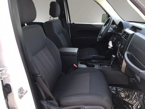 Used 2012 Jeep Liberty Sport AWD/4WD image 44