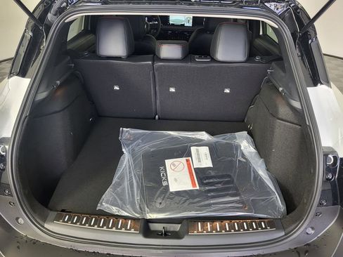 New 2025 Nissan Kicks SR w/ SR Premium Package AWD/4WD image 21