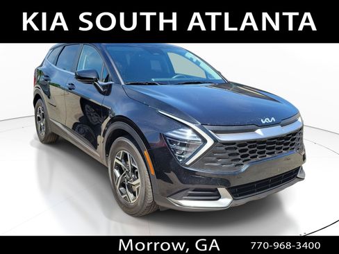 Used 2025 Kia Sportage LX image 1