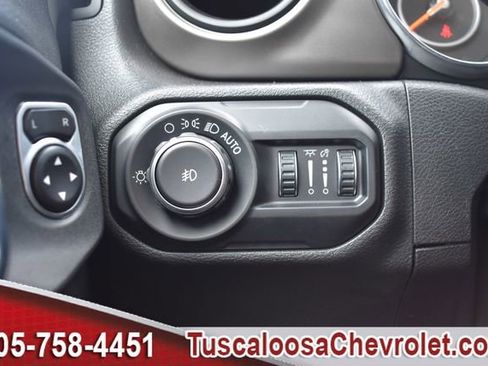 Used 2018 Jeep Wrangler Unlimited Sport S AWD/4WD image 37