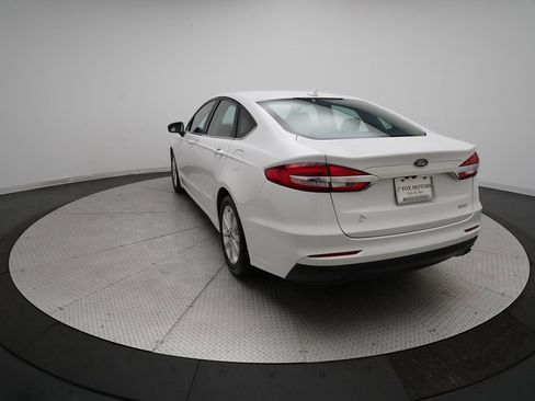 Used 2020 Ford Fusion SE image 34
