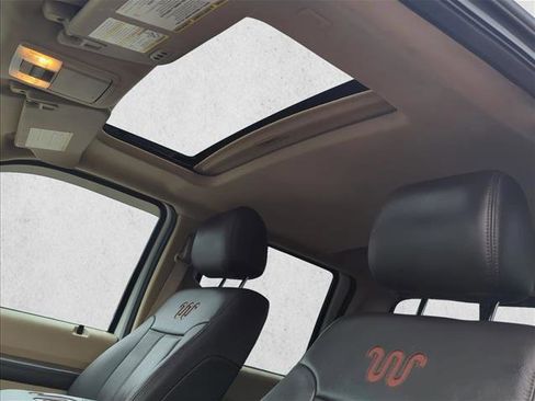 Used 2015 Ford F250 King Ranch image 25