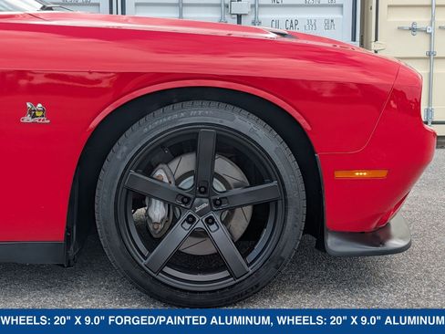 Used 2016 Dodge Challenger R/T Scat Pack w/ Leather Interior Group RWD image 12