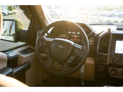 Used 2018 Ford F150 XLT w/ Equipment Group 302A Luxury AWD/4WD image 23