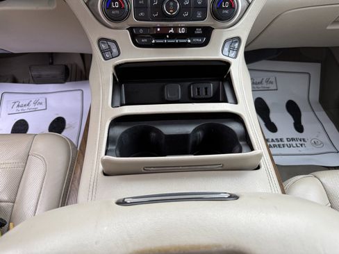 Used 2019 GMC Yukon XL Denali w/ Denali Ultimate Package image 27