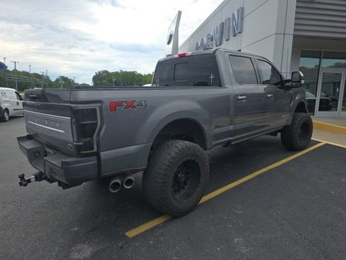 Used 2022 Ford F250 Platinum AWD/4WD image 5