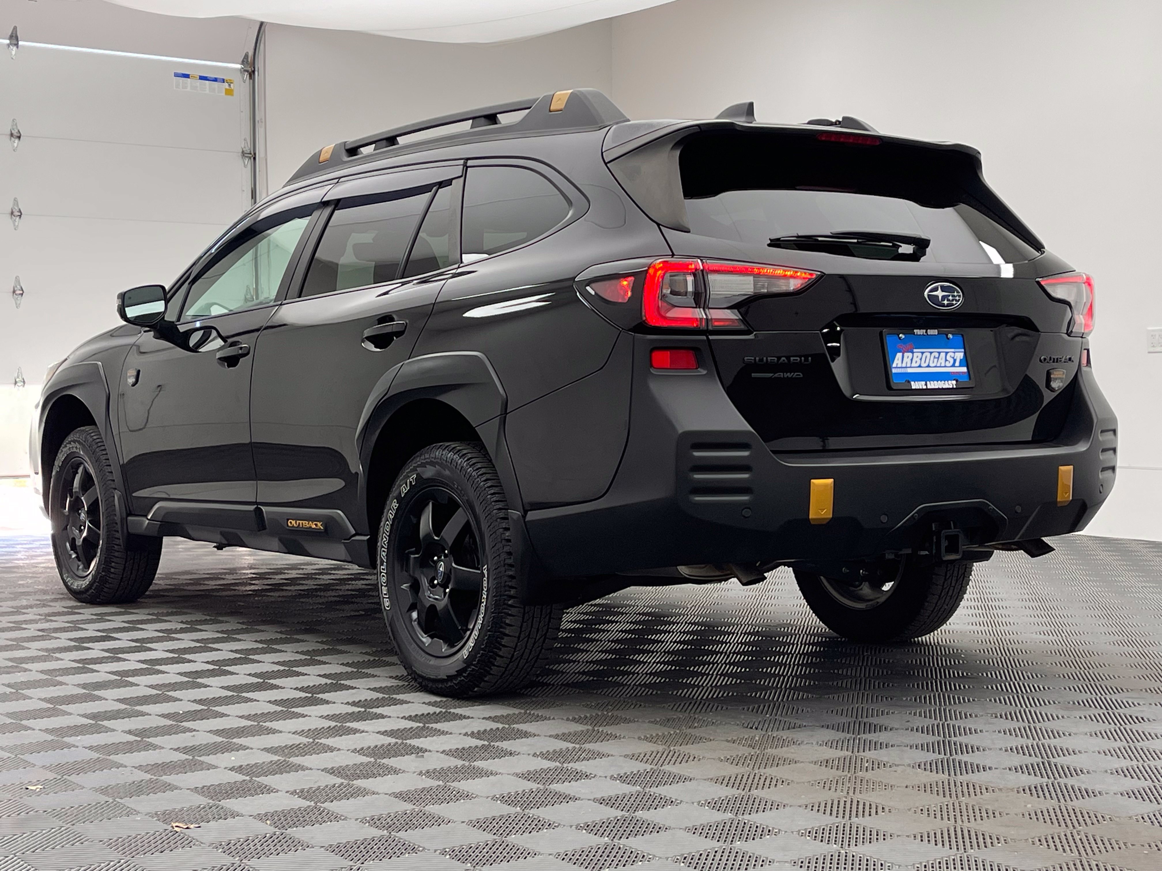 Used 2022 Subaru Outback Wilderness w/ Wilderness Package AWD/4WD image 13