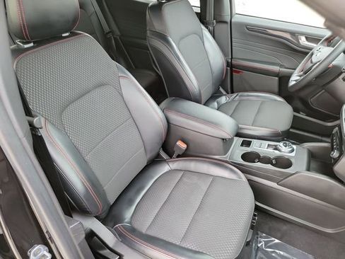 Used 2023 Ford Escape ST-Line w/ Tech Pack #1 image 28