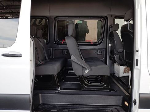 Used 2024 Mercedes-Benz Sprinter 2500 image 13