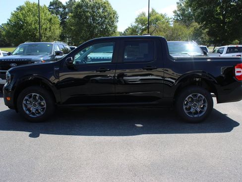 New 2026 Ford Maverick XLT w/ XLT Luxury Package FWD image 13