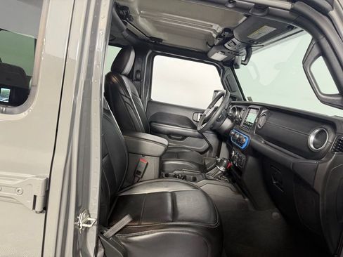 Used 2023 Jeep Wrangler Unlimited Sahara image 34