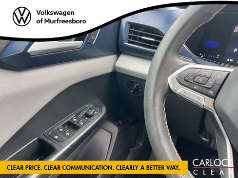 Certified 2023 Volkswagen Taos SE w/ Panoramic Sunroof Package AWD/4WD image 19