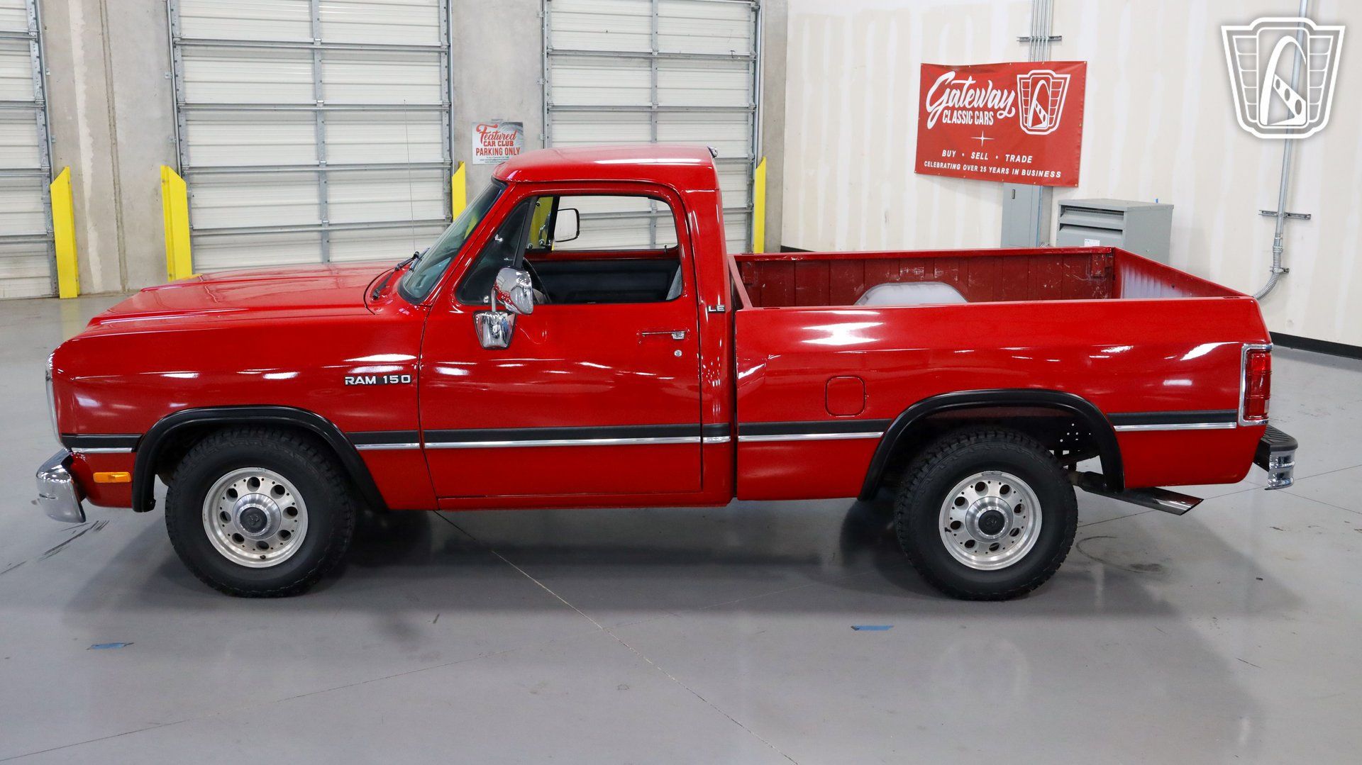 Used 1992 Dodge D/W Truck 150 RWD image 28
