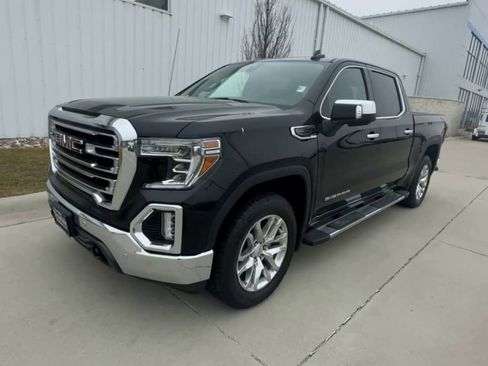 Used 2019 GMC Sierra 1500 SLT w/ SLT Premium Plus Package image 4