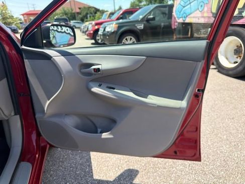 Used 2009 Toyota Corolla FWD image 29
