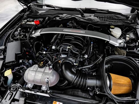 Used 2018 Ford Mustang Shelby GT350R w/ GT350R Equipment Group 920A RWD image 84
