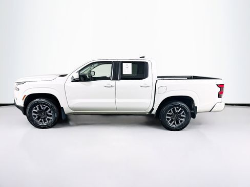 Used 2024 Nissan Frontier SL w/ Technology Package image 4