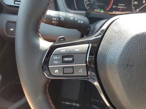 New 2025 Honda Pilot TrailSport image 23