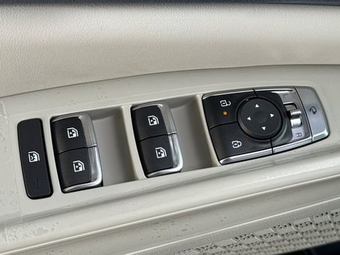 New 2026 Kia Carnival EX FWD image 13