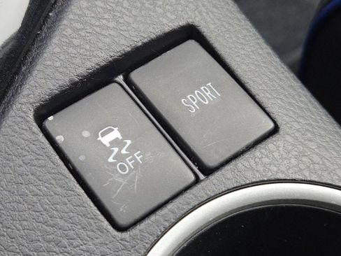 Used 2017 Toyota Corolla LE image 15