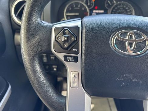 Used 2017 Toyota Tundra SR5 w/ SR5 Upgrade Package image 24